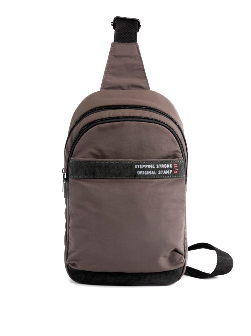 mochila cruzada en nylon ligero BHST03851TA color taupe